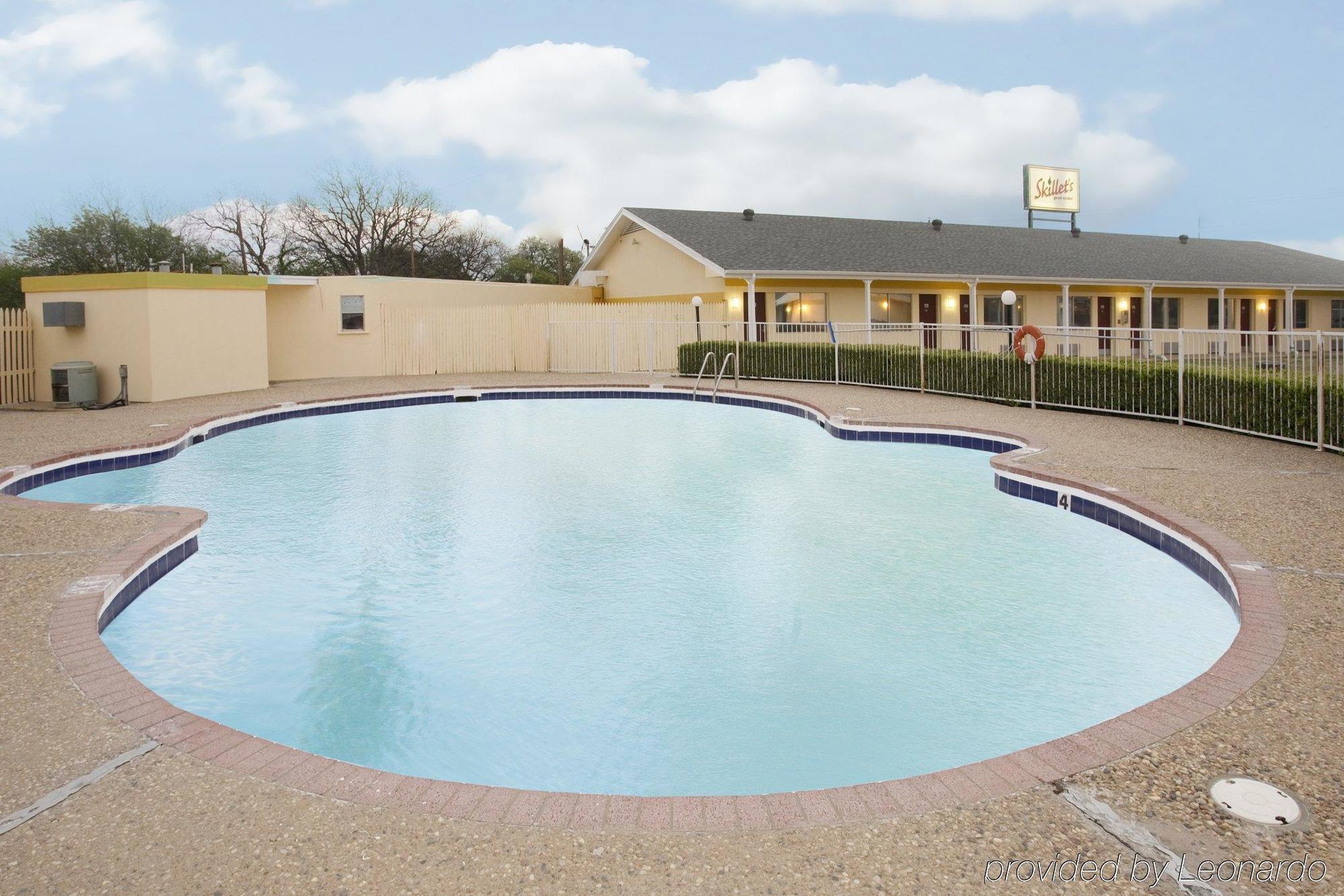 Value Lodge Brownwood Facilities photo